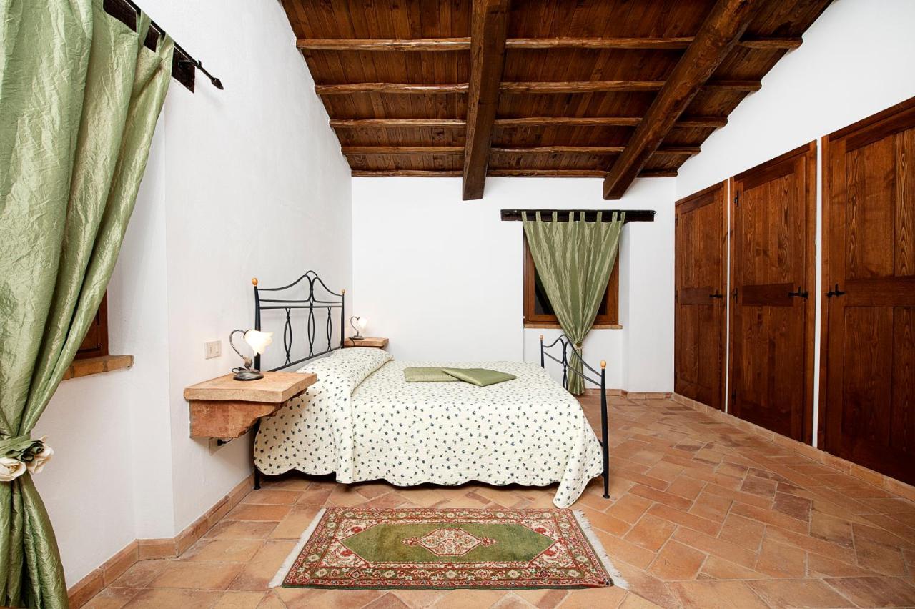 토티 Casale Le Orme B&B 외부 사진