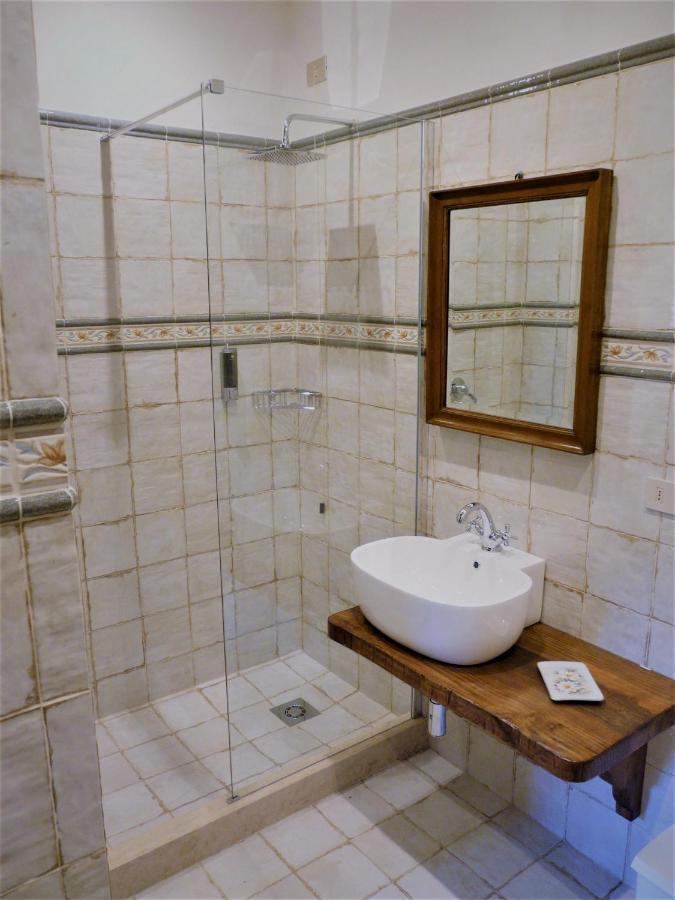 토티 Casale Le Orme B&B 외부 사진