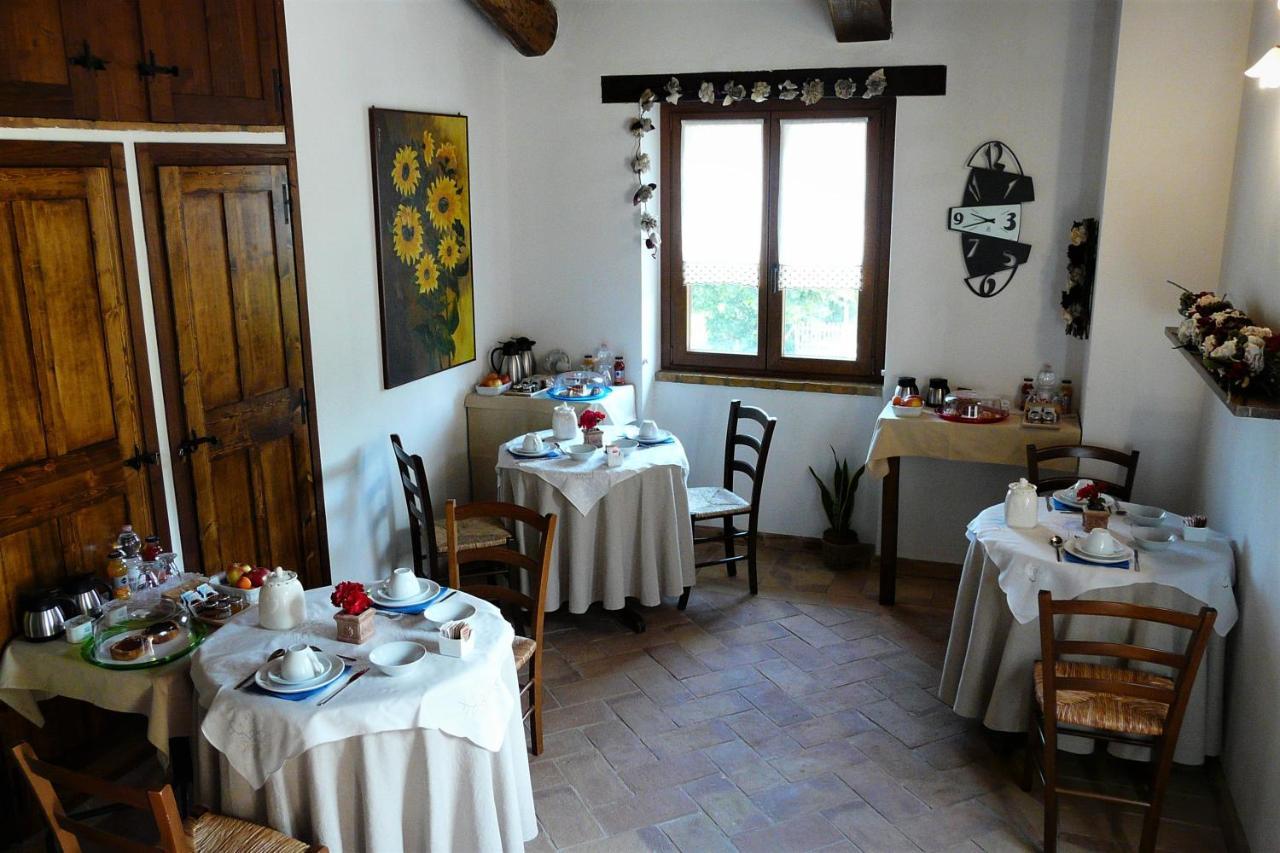 토티 Casale Le Orme B&B 외부 사진